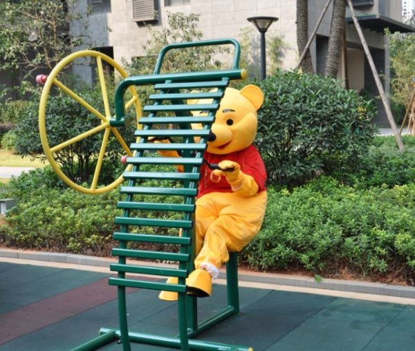 FANTASIA REALISTA PERSONAGEM VIVO - MASCOTE FESTA INFANTIL URSINHO POOH